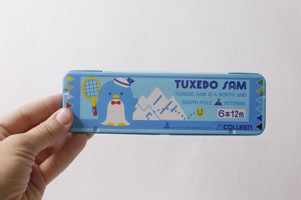1983 Sanrio Colleen Tuxedo Sam Blue Tin Pencil Case ~ 260826-WH 1252